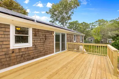 19 Essex Road, Mashpee MA — view 5