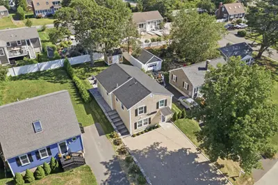 33 Dexter Avenue, Sandwich MA — view 2