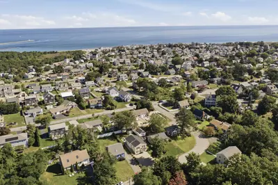 33 Dexter Avenue, Sandwich MA — view 3