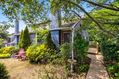 36 Nelson Avenue, Unit 1