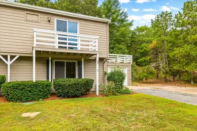 21 Surrey Lane, Unit 21, Bourne MA — view 3