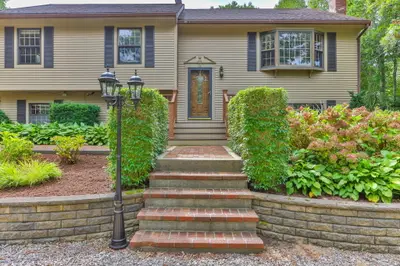2 Robin Road, Sandwich MA — view 2