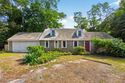 7 Carmen Lane, Orleans MA — view 2