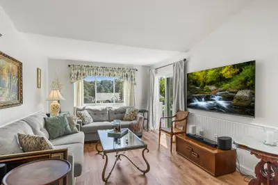 62 Fletcher Lane, Unit N