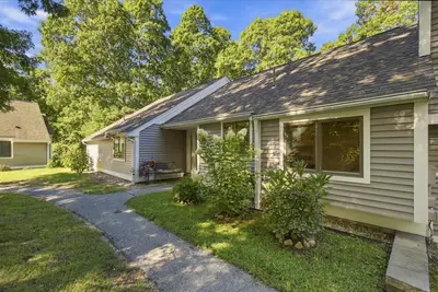 14 Woodrise Road, Unit 14, Falmouth MA