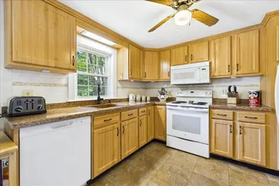 1876 Phinneys Lane, Barnstable MA — view 4
