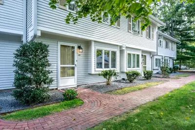 174 Lowell Road, Unit 29, Mashpee MA