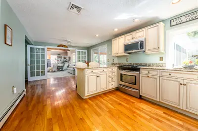 10 Oxfordshire Place, Mashpee MA — view 5