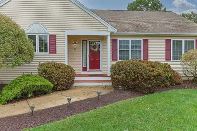 22 Mirasol Drive, Bourne MA — view 5