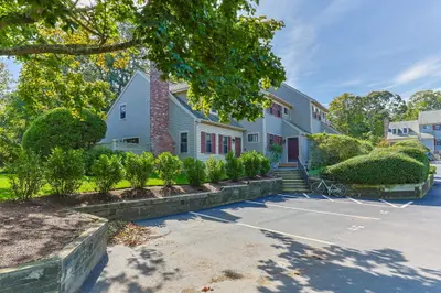 45 West Road, Unit Apt 4g, Orleans MA