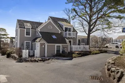 4 Hyannis Point Road, Unit 4, Mashpee MA — view 5