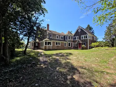 10 Squeteague Harbor Road, Bourne MA — view 3