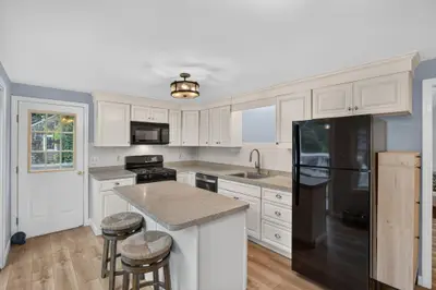 17 Locust Grove Road, Harwich MA — view 5