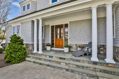 5 Coastline Drive, Mashpee MA — view 3