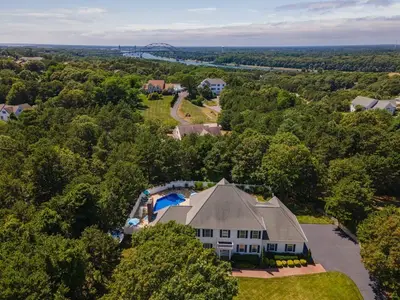 29 Weatherdeck Drive, Bourne MA — view 3