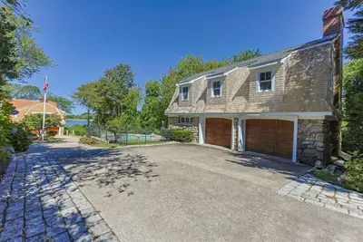 4390 Main, Barnstable MA — view 2