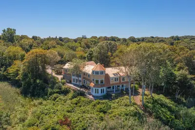 4390 Main, Barnstable MA — view 3
