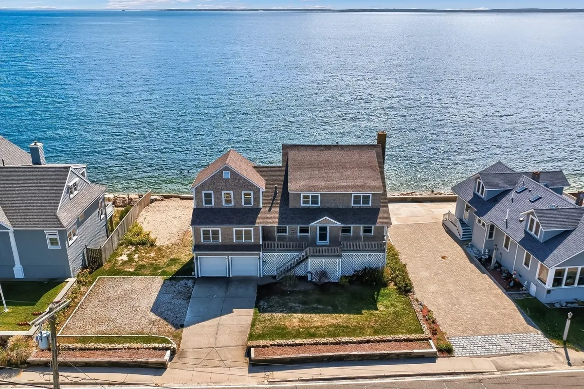 61 Menauhant Road, Falmouth MA — view 5