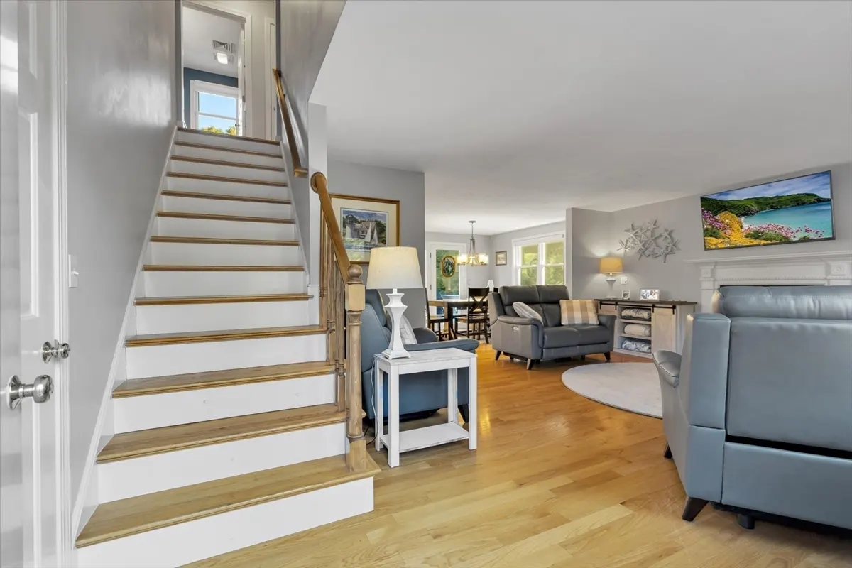 40 Waterfield Road, Barnstable MA — view 3