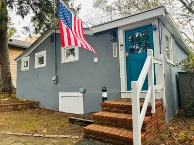 13 Hideaway Village