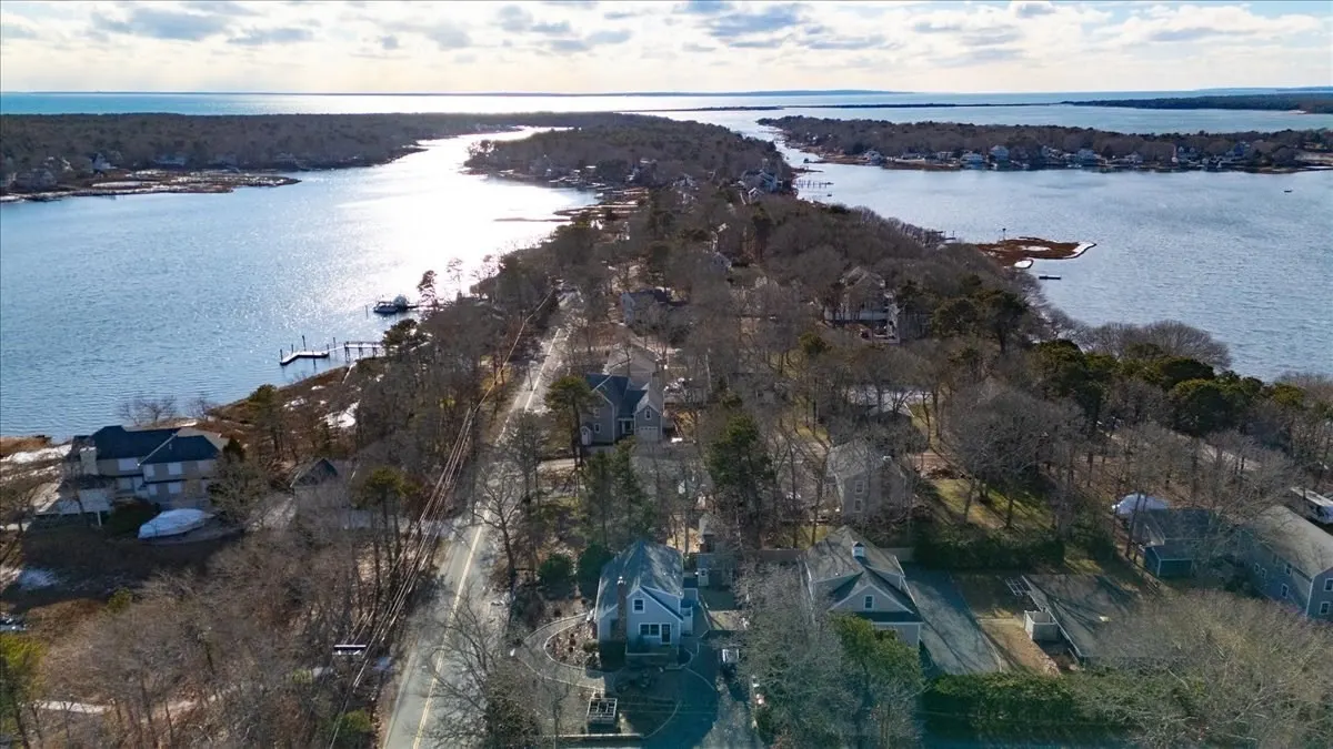 197 Monomoscoy Road, Mashpee MA — view 4