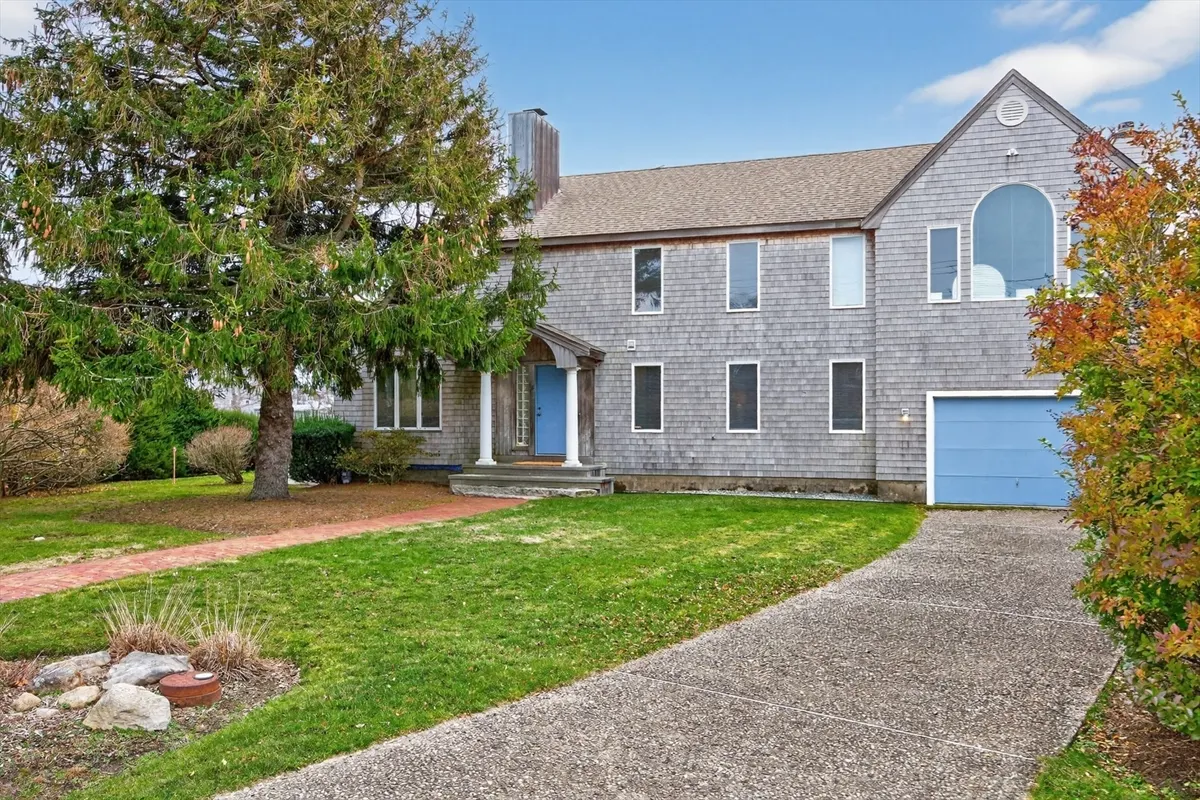 15 Hedge Lane, Falmouth MA — view 4
