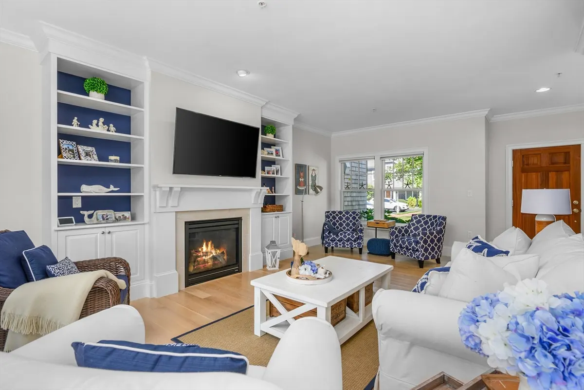 780 Craigville Beach Road, Unit D2, Barnstable MA — view 3