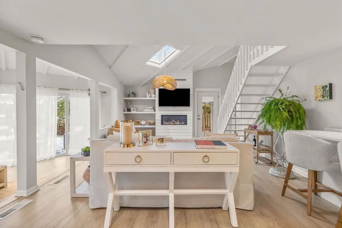 16 Bosun's Lane, Mashpee MA — view 2