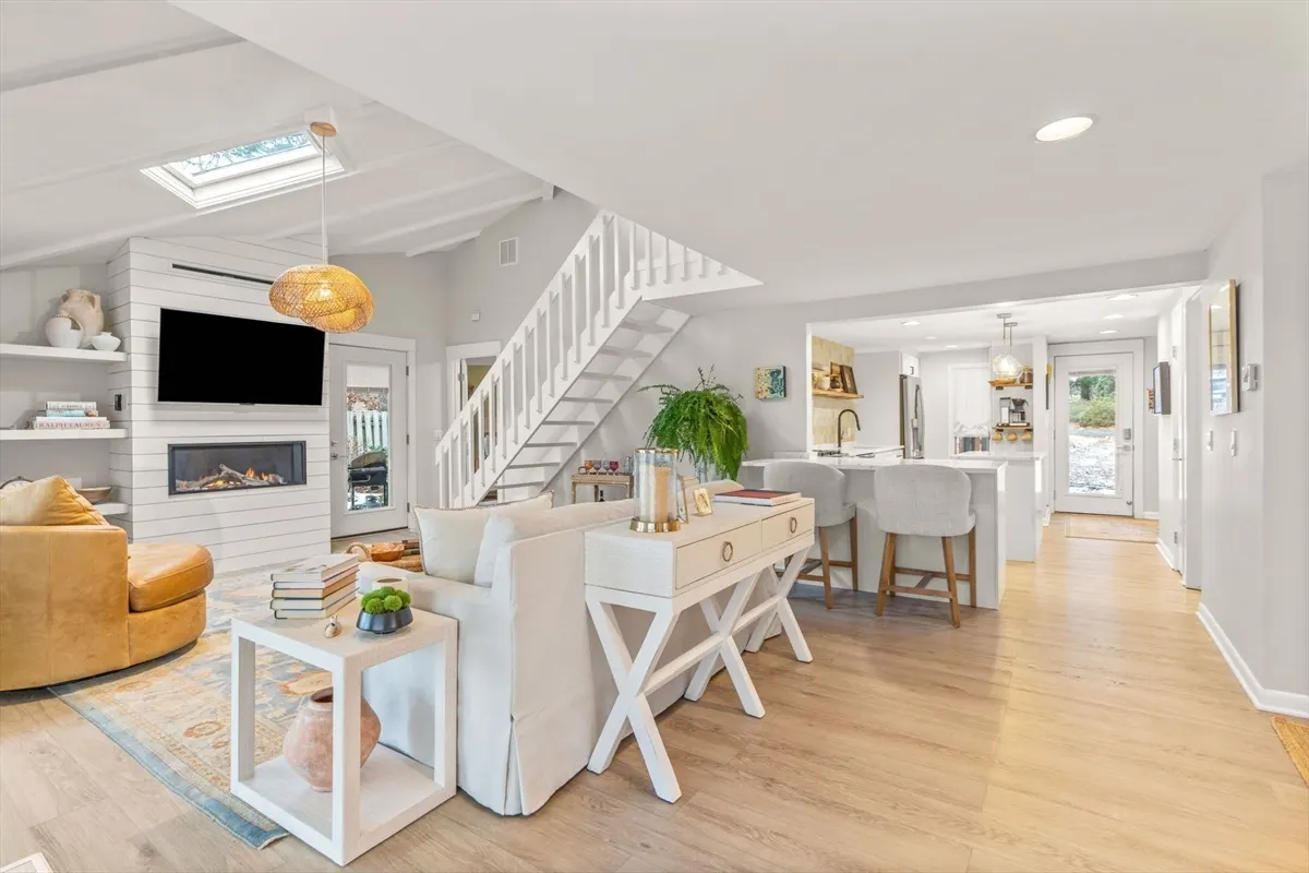 16 Bosun's Lane, Mashpee MA — view 3