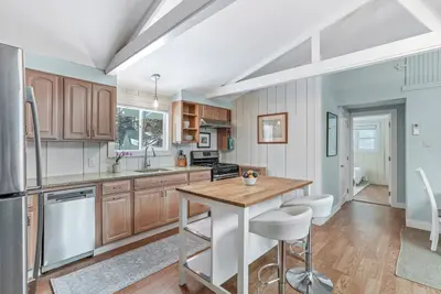 3 Kims Way, Tisbury MA — view 5