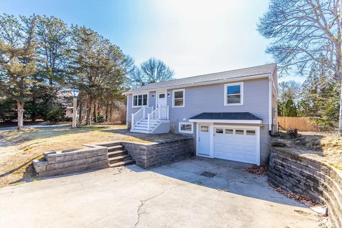 24 Weatherglass Lane