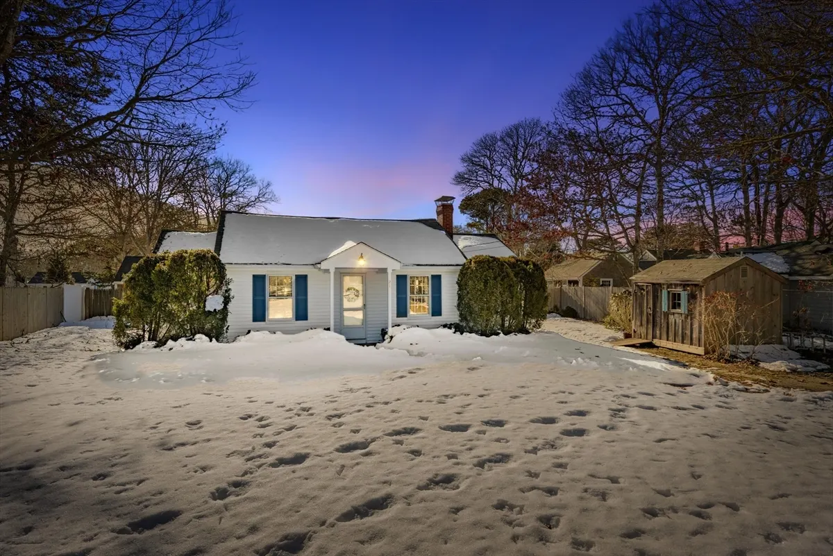 21 Nearmeadows Road, Yarmouth MA — view 3