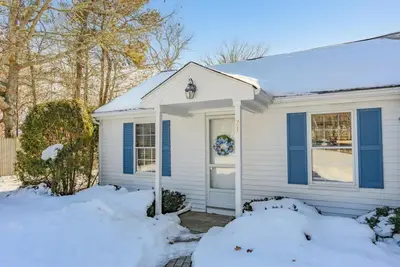 21 Nearmeadows Road, Yarmouth MA — view 4