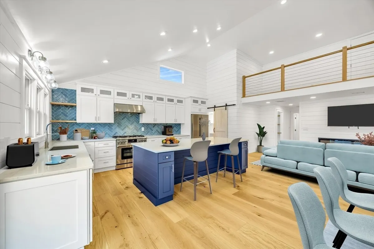 531 Menauhant Road, Falmouth MA — view 3