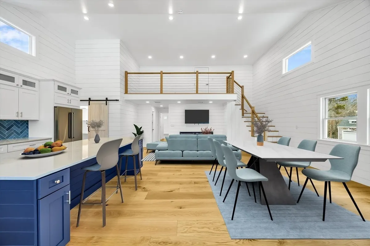 531 Menauhant Road, Falmouth MA — view 4