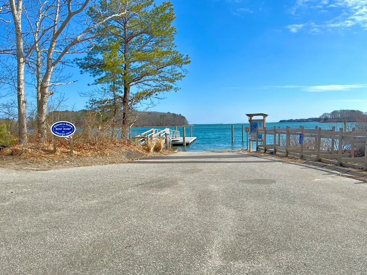 11 Dry Hollow Lane, Mashpee MA — view 2