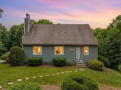 17 Claus Way, Barnstable MA — view 2