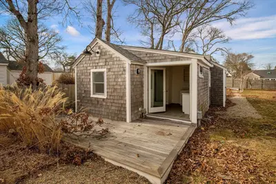 18 Cross Street, Dennis MA — view 2