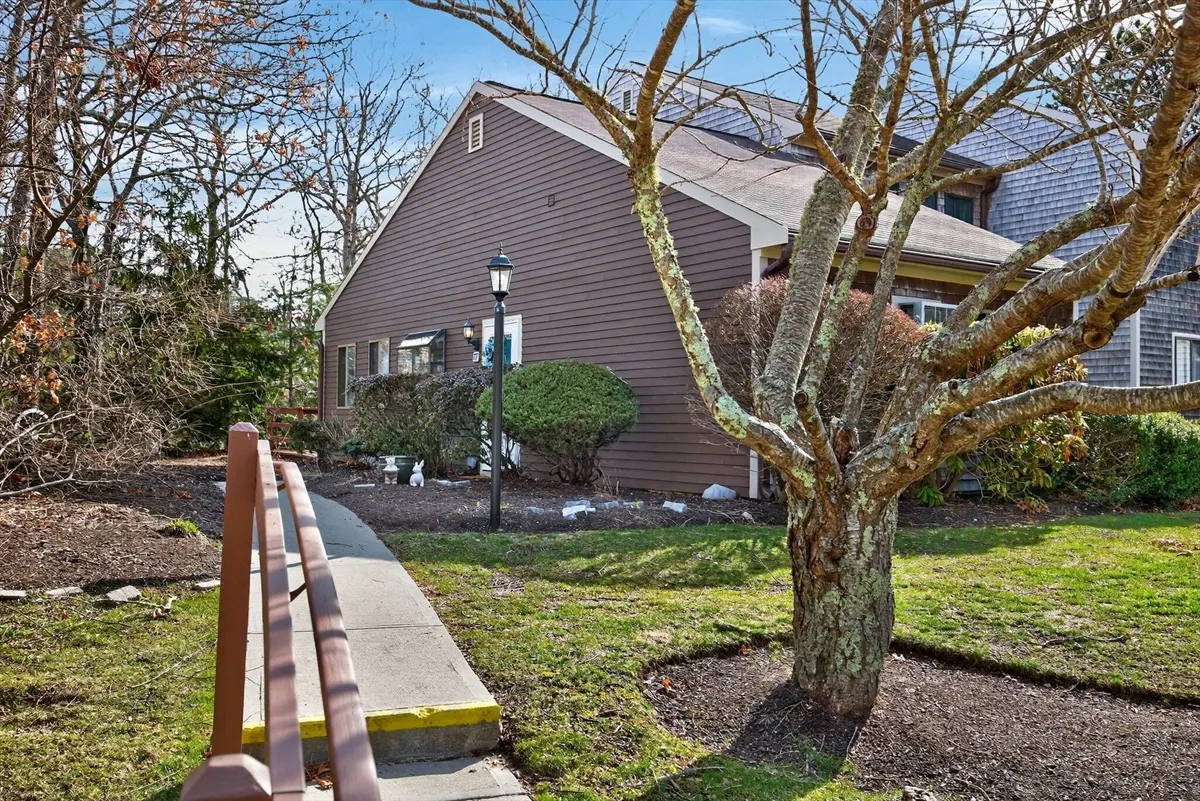 77 Roundhouse Road, Unit 77, Bourne MA