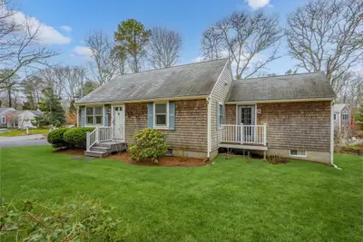 177 Bayview Circle, Barnstable MA — view 2