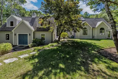 100 the Paddock Circle, Mashpee MA — view 3