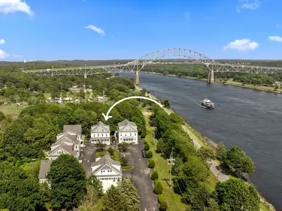 5 Honora Lane, Unit 5