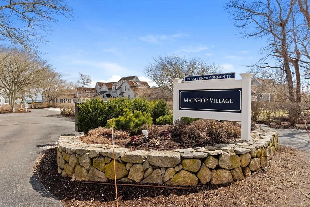 4 Hyannis Point Road, Unit 4, Mashpee MA — view 2