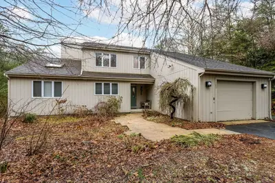 303 Turtleback Road