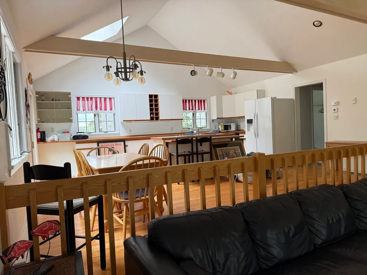 183 Monomoscoy Road, Mashpee MA — view 4