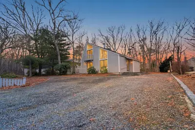 18 Sand Dollar Lane, Mashpee MA — view 2
