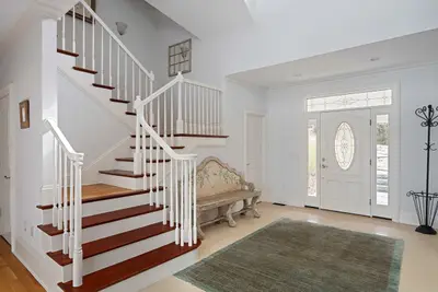 385 Barnes Road, Oak Bluffs MA — view 5