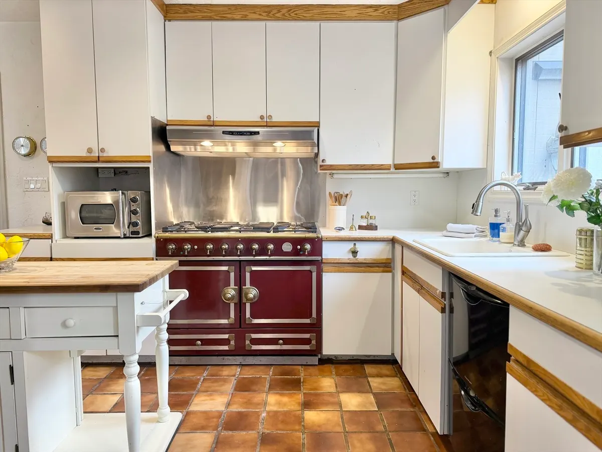 69 Two Ponds Road, Falmouth MA — view 2