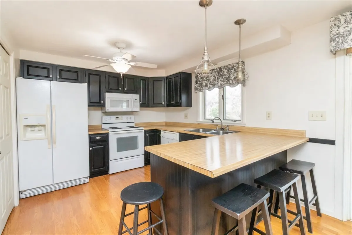 39 Mainsle Lane, Barnstable MA — view 4