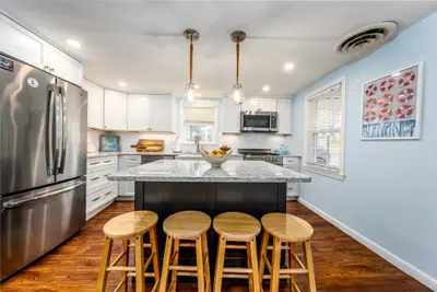 8 Quinsigamond Avenue, Falmouth MA — view 4
